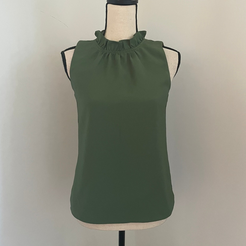 J.Crew Ruffle Mock Neck Blouse size XXS Green Preppy Office Chic Minimalist Work